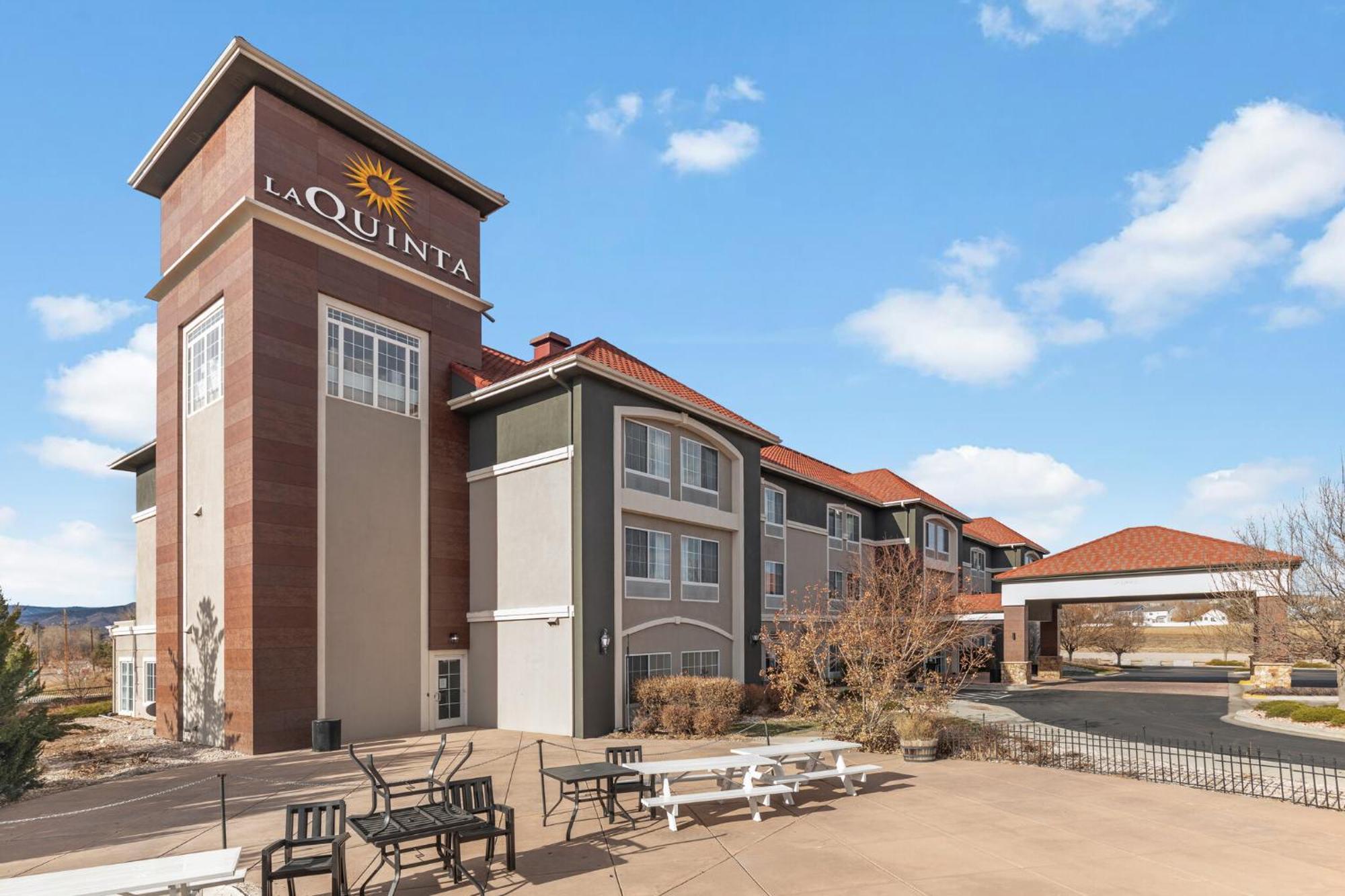 La Quinta Inn & Suites By Wyndham Loveland Estes Park Buitenkant foto